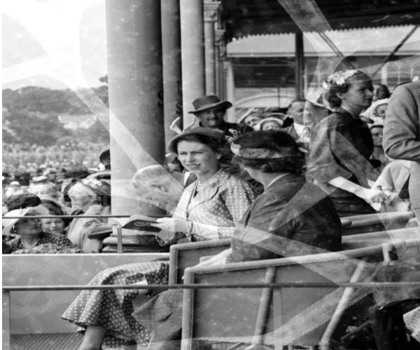Queen Elizabeth II, 1926-2022: The Queen at Ellerslie Races, Boxing Day 1953